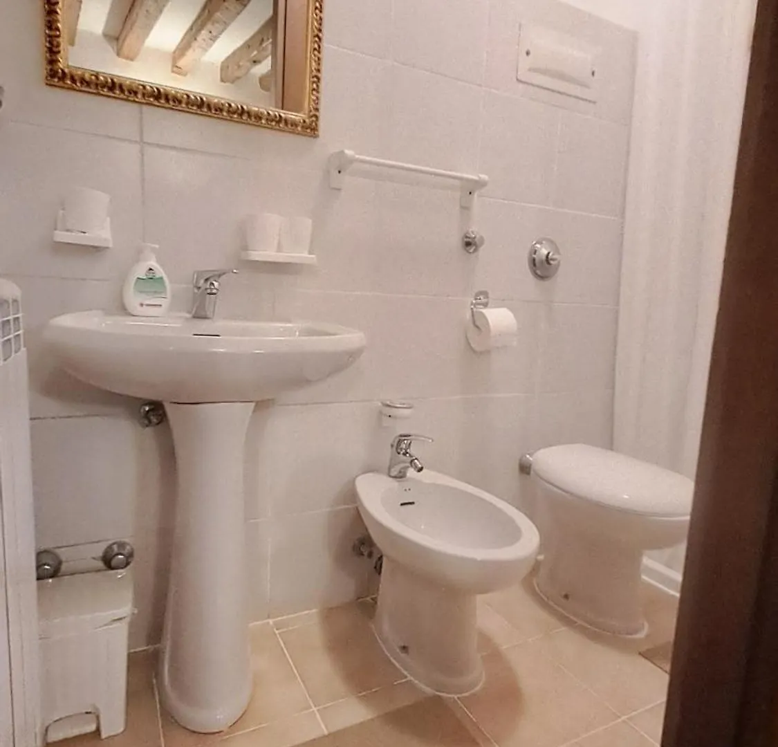 Apartment Appartamento Rialto Laura Venice