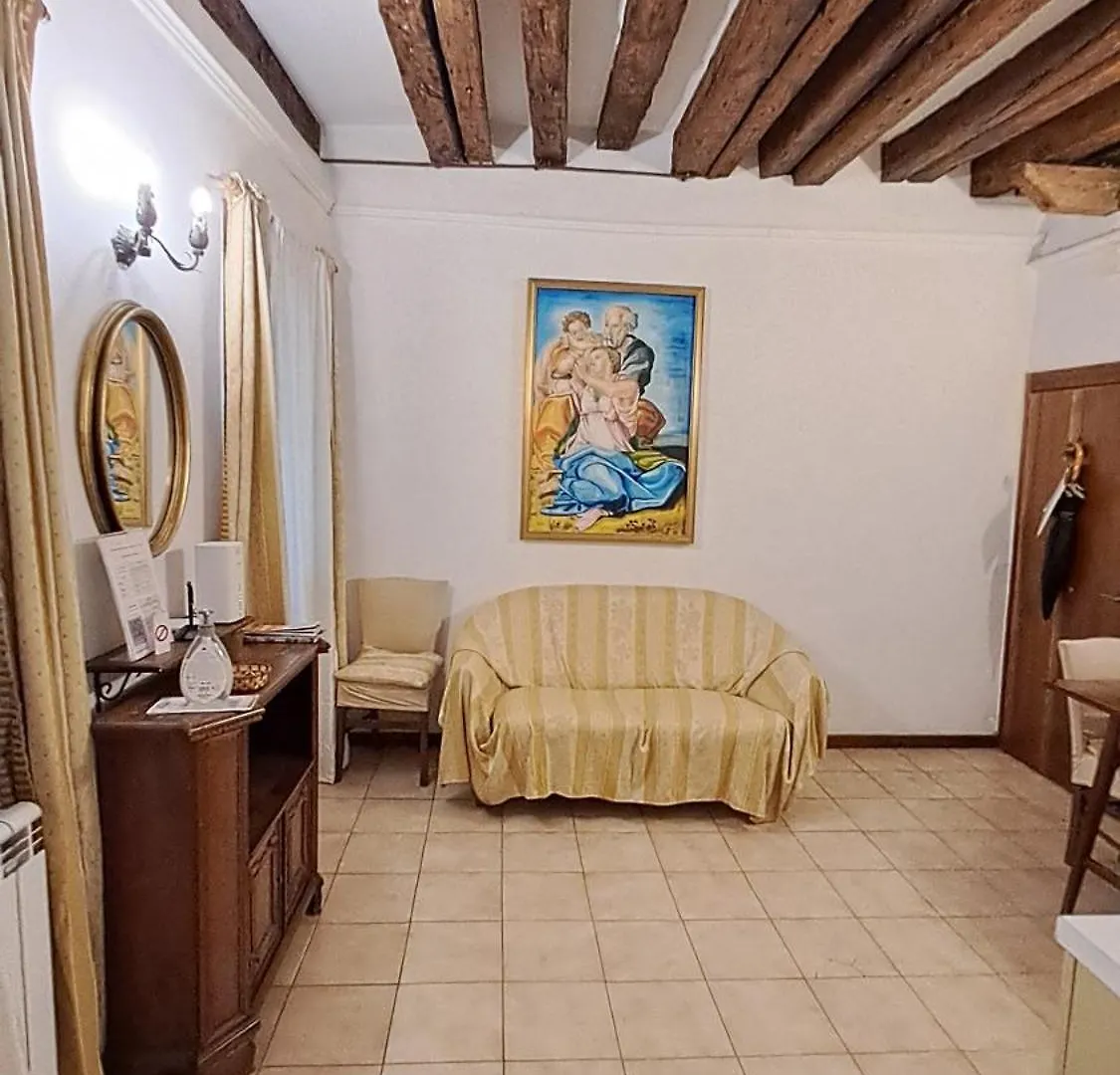 Apartment Appartamento Rialto Laura Venice